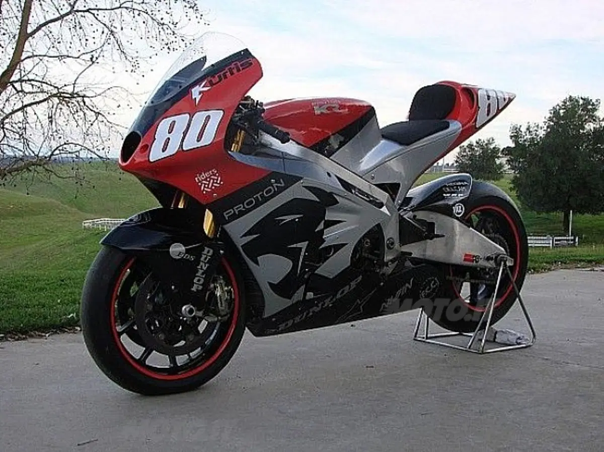 Kenny Roberts vende 5 moto della sua collezione (3)