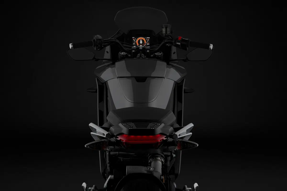 Zero SR / S. Dati, foto e prezzi della nuova moto elettrica (5)