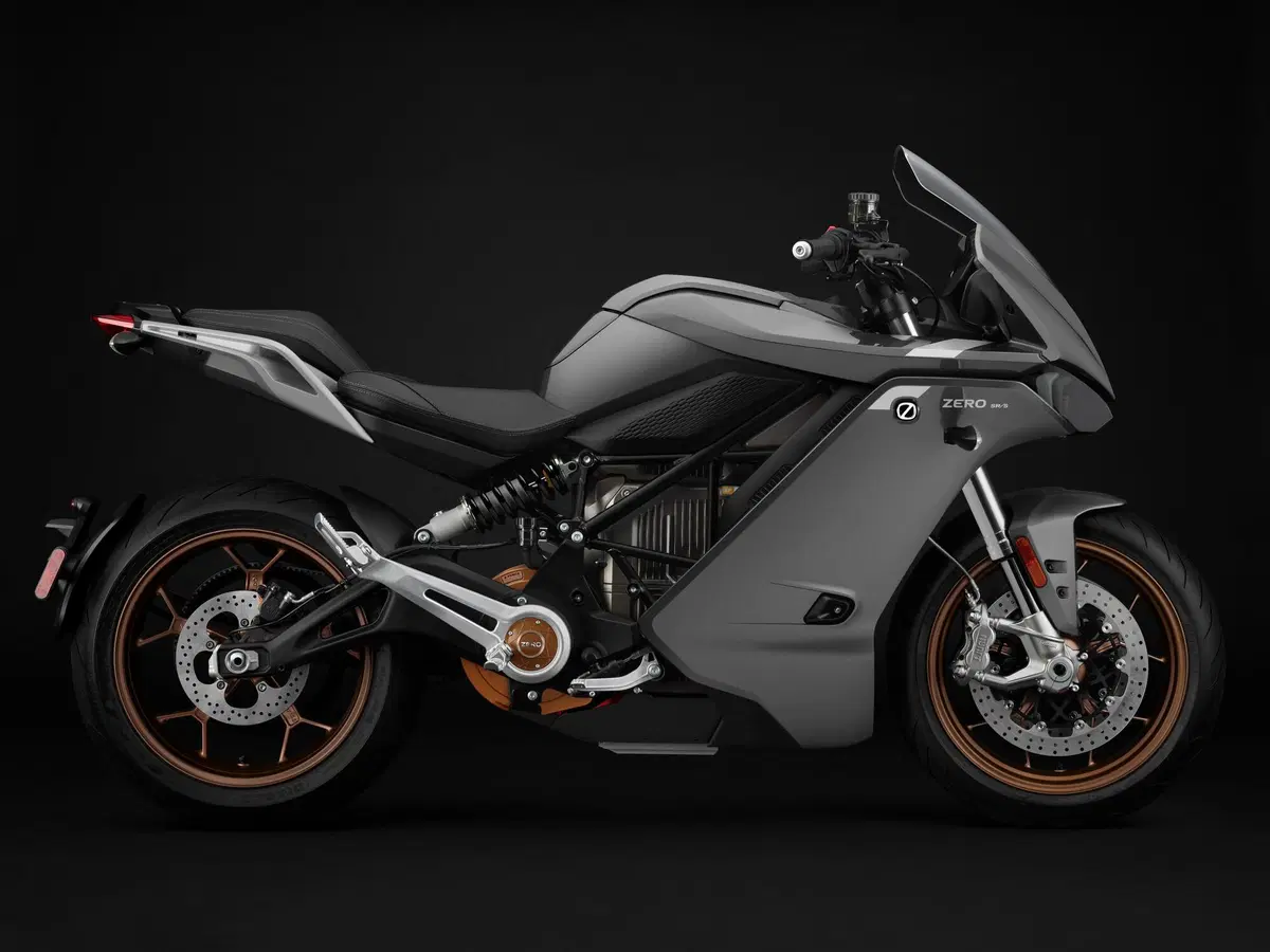 Zero SR / S. Dati, foto e prezzi della nuova moto elettrica (6)