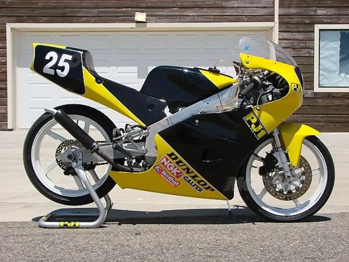 Kenny Roberts vende 5 moto della sua collezione (5)