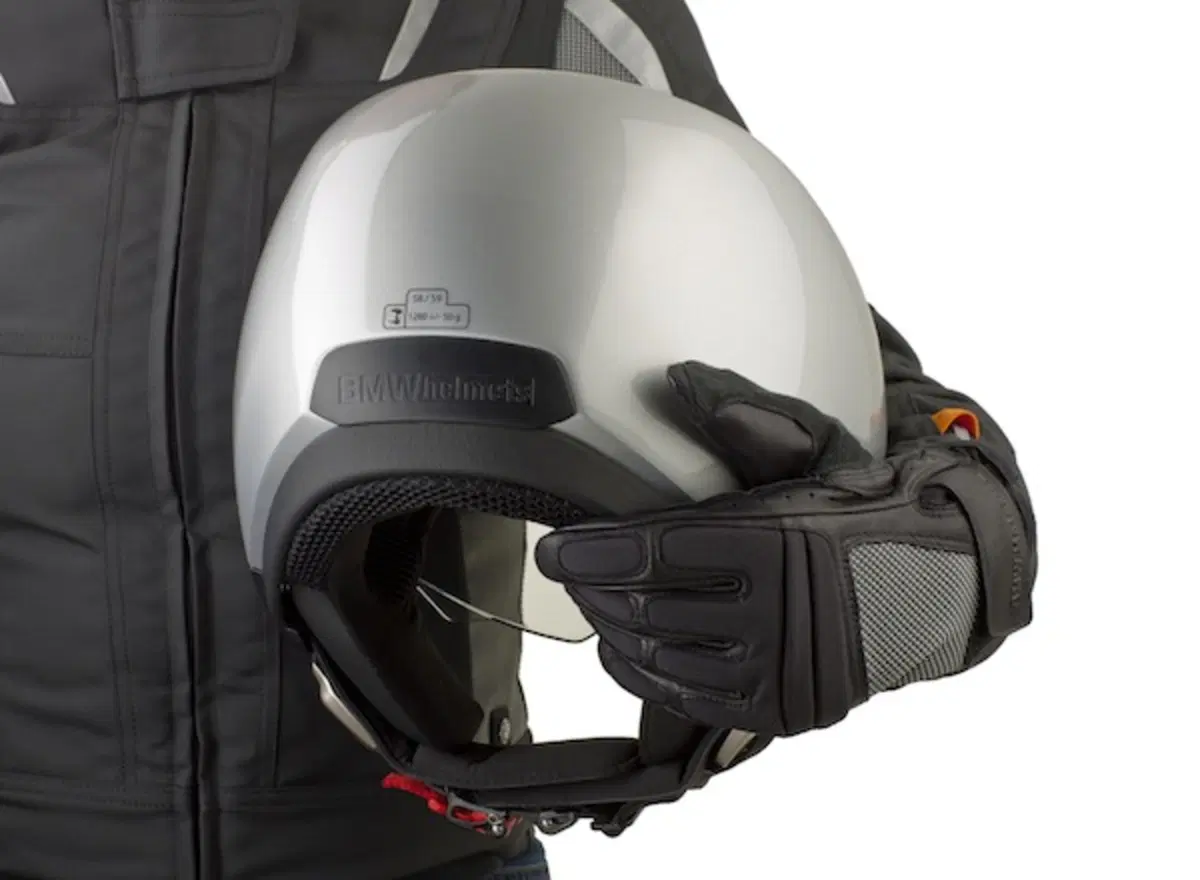 Test caschi. BMW Air Flow 2 (3)