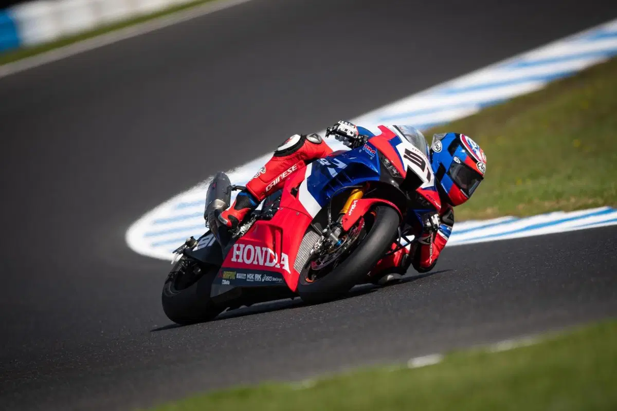 SBK Rea è il più veloce nei test ufficiali di Phillip Island (4)
