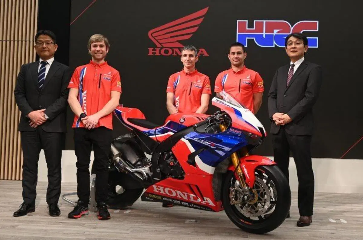 SBK. Honda HRC svela moto e team (2)