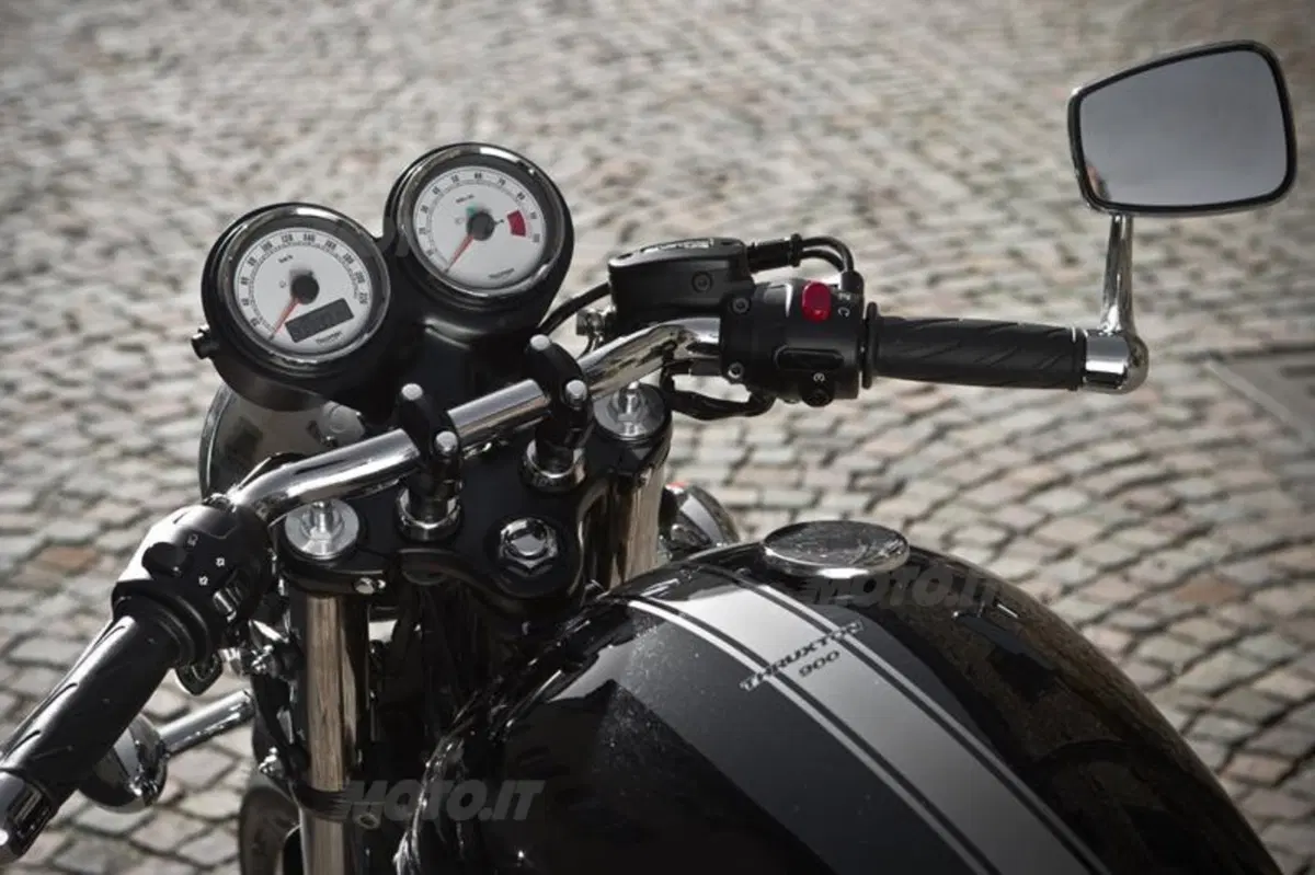 Triumph Classics  (33)