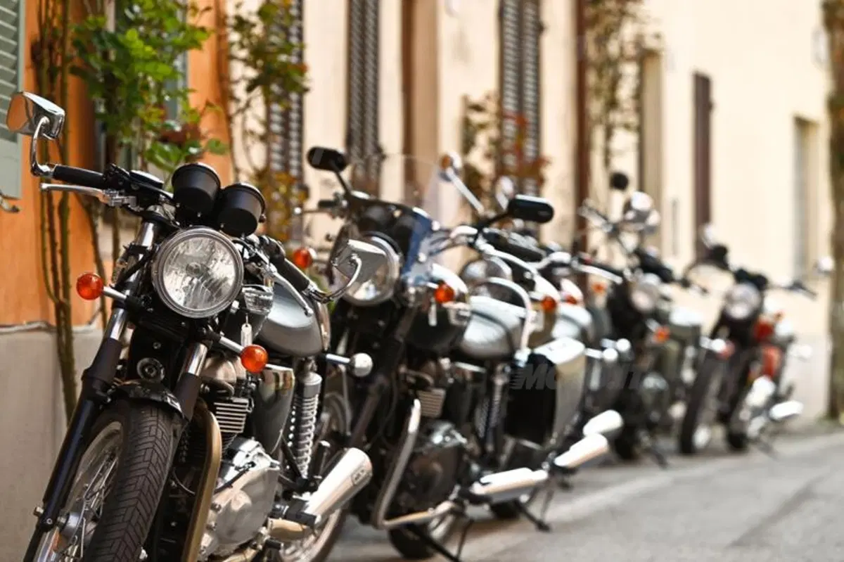 Triumph Classics  (76)