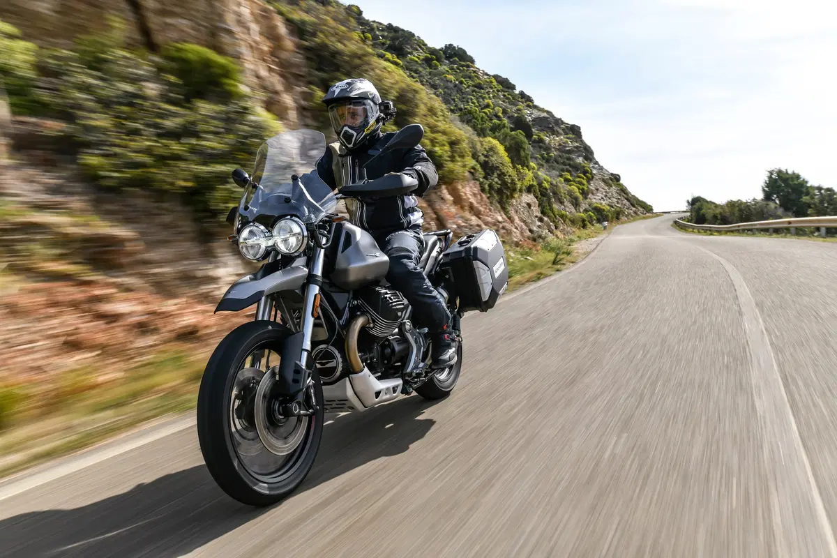 Moto Guzzi V85TT TEST: video anteprima (9)