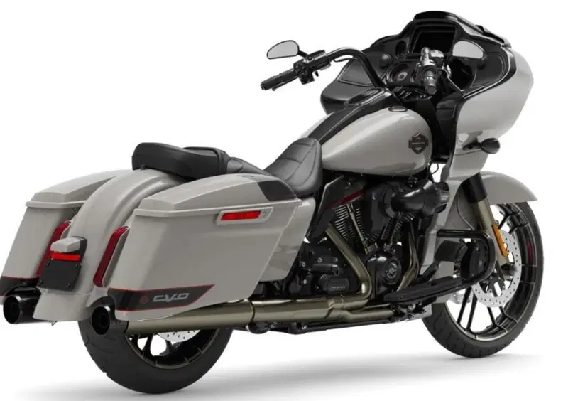 Harley-Davidson CVO - Custom Vehicle Operations 117 Road Glide (2020) (8)
