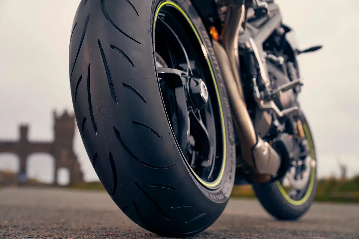 Metzeler Sportec M9RR TEST. Dalla strada (non solo) per la strada (5)
