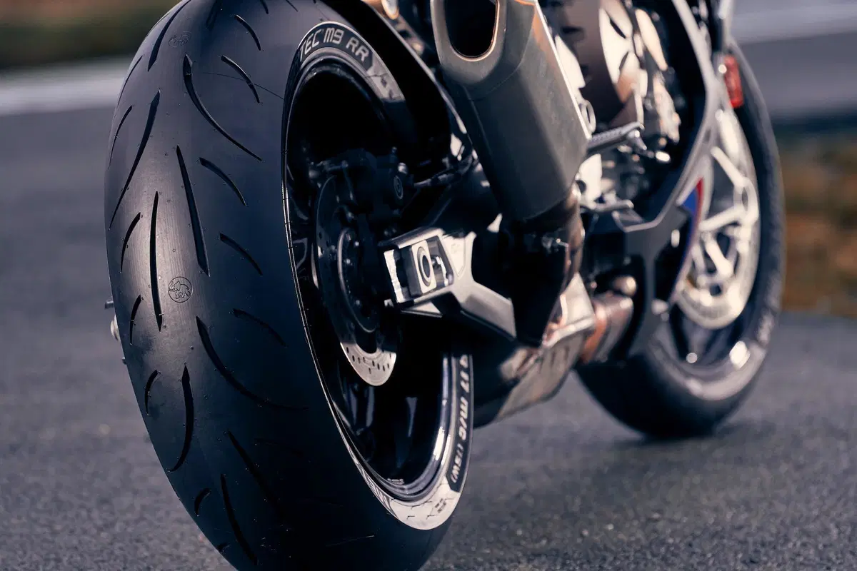 Metzeler Sportec M9RR TEST. Dalla strada (non solo) per la strada (9)