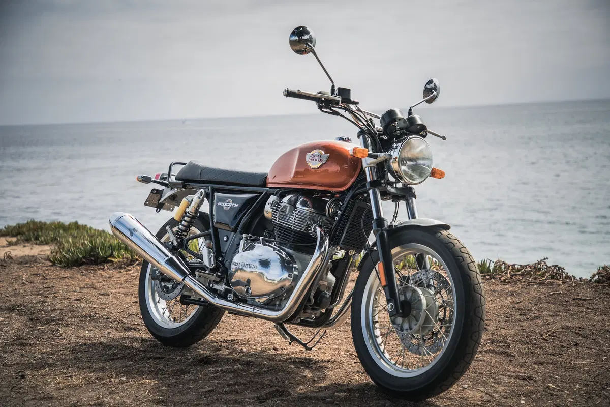 Royal Enfield Continental GT 650 e Interceptor (3)
