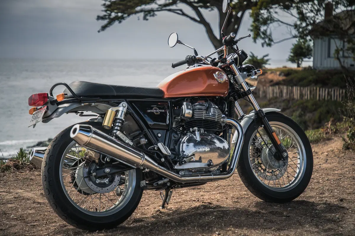 Royal Enfield Continental GT 650 e Interceptor (5)