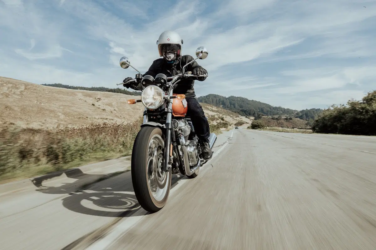 Royal Enfield Continental GT 650 e Interceptor (11)