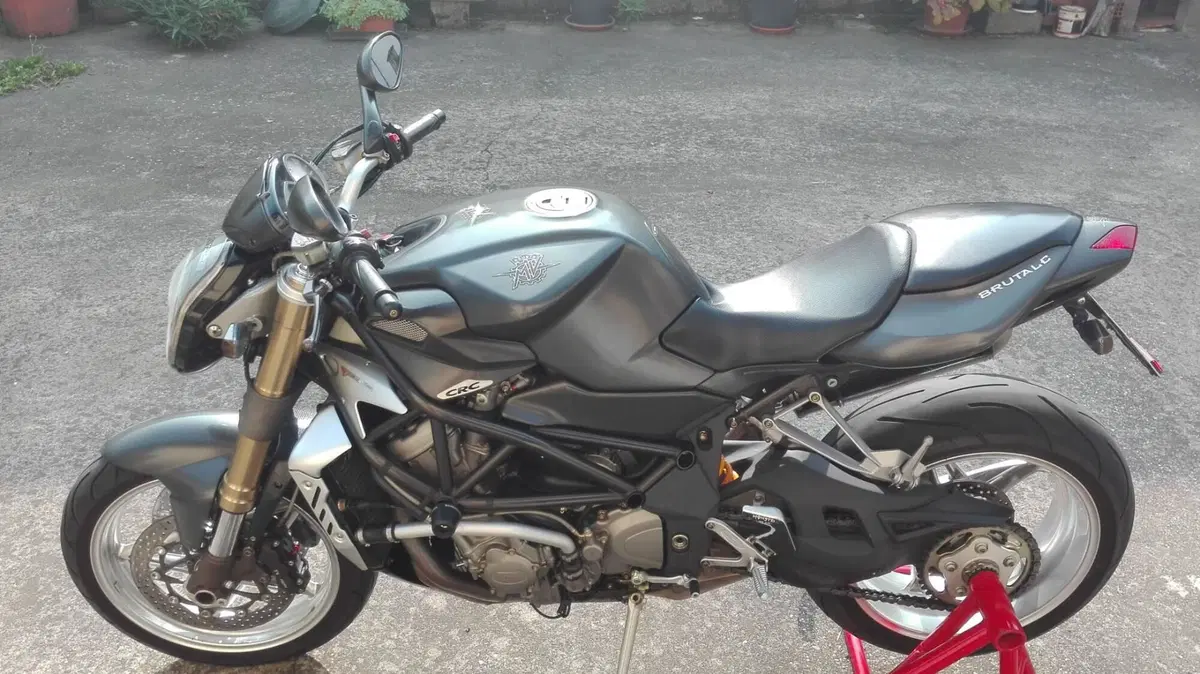 MV Agusta Brutale 750 S (2002 - 06) (7)