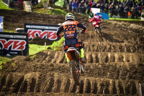 MX 2020. GP del Regno Unito. Jeffrey Herlings su Gajser e Cairoli (9)