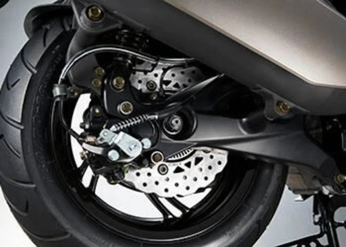 Kymco Xciting 400i S TCS (2021 - 24) (7)