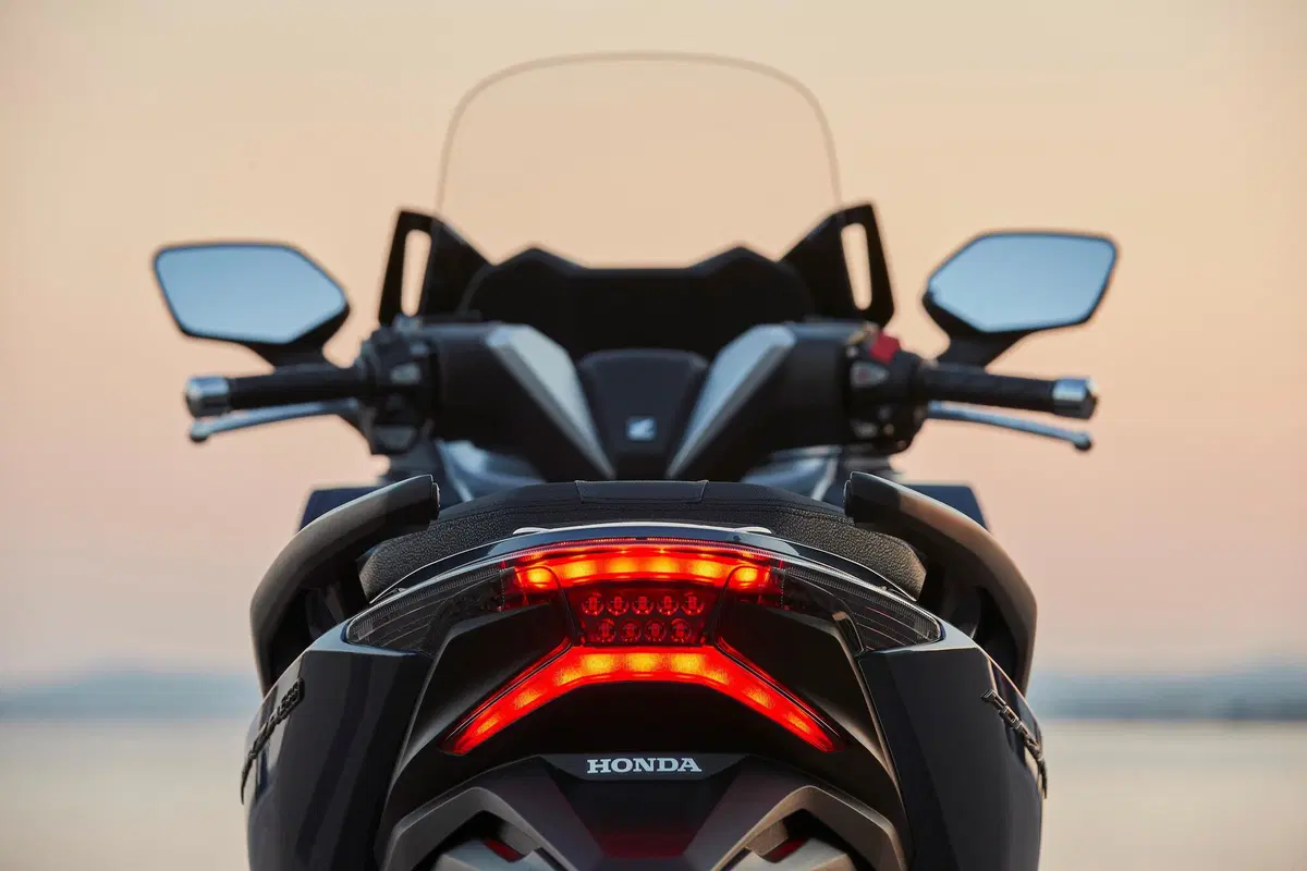 Honda Forza 300 Forza 300 Limited Edition ABS (2020) (14)