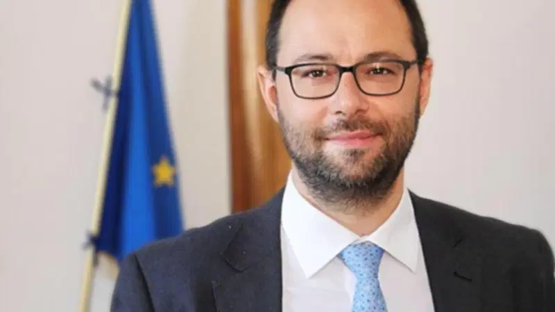 Il Coronavirus e l'automotive. Patuanelli: &ldquo;Una nuova rottamazione anche per le moto"