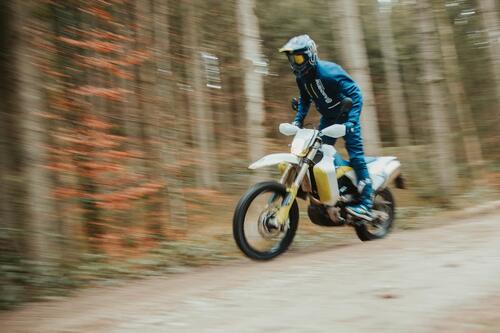 Nuova Husqvarna 701 Enduro LR. Senza confini (2)