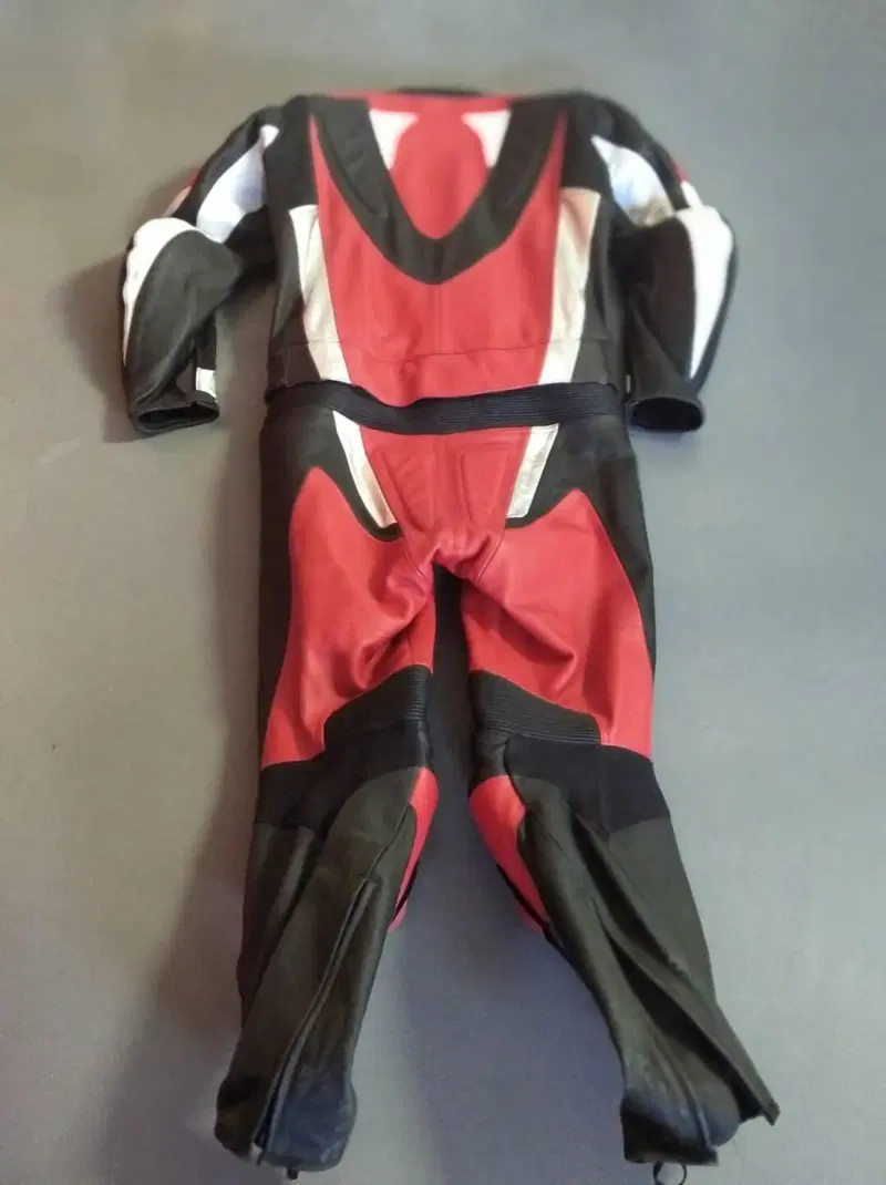 TUTA PELLE SUOMY ROSSA SPEZZATA (2)