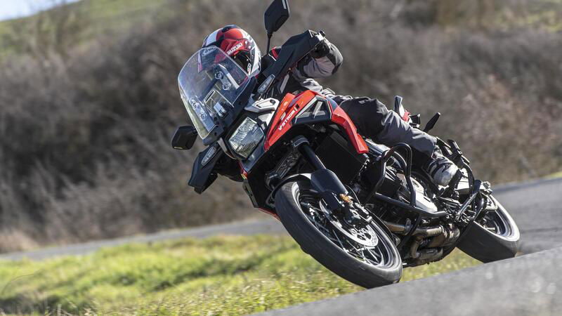 Il  Suzuki V-Strom Tour 2020 &egrave; sospeso