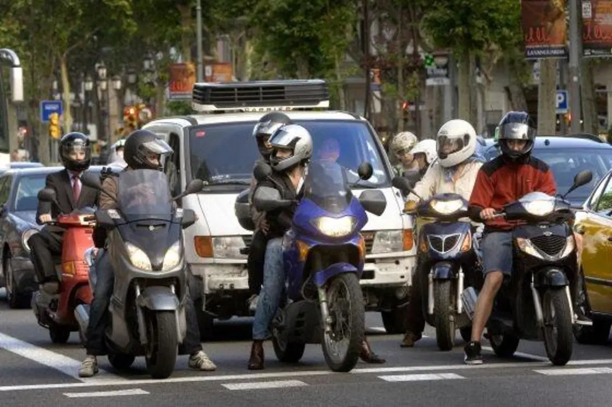 Il bel tempo spinge le vendite in Spagna.  Kawasaki Z900 è la preferita (2)
