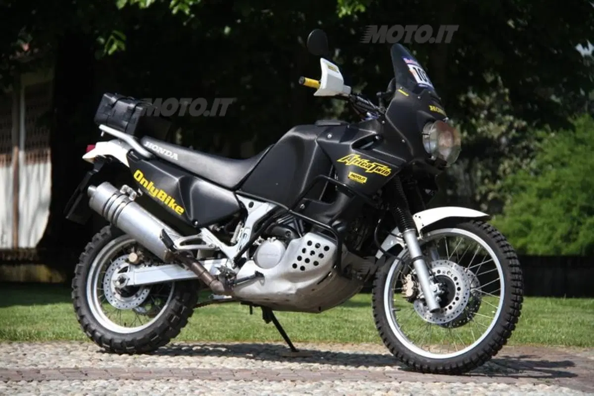 Pellicola. Come cambiare il look alla moto senza perdere l’originalità (4)