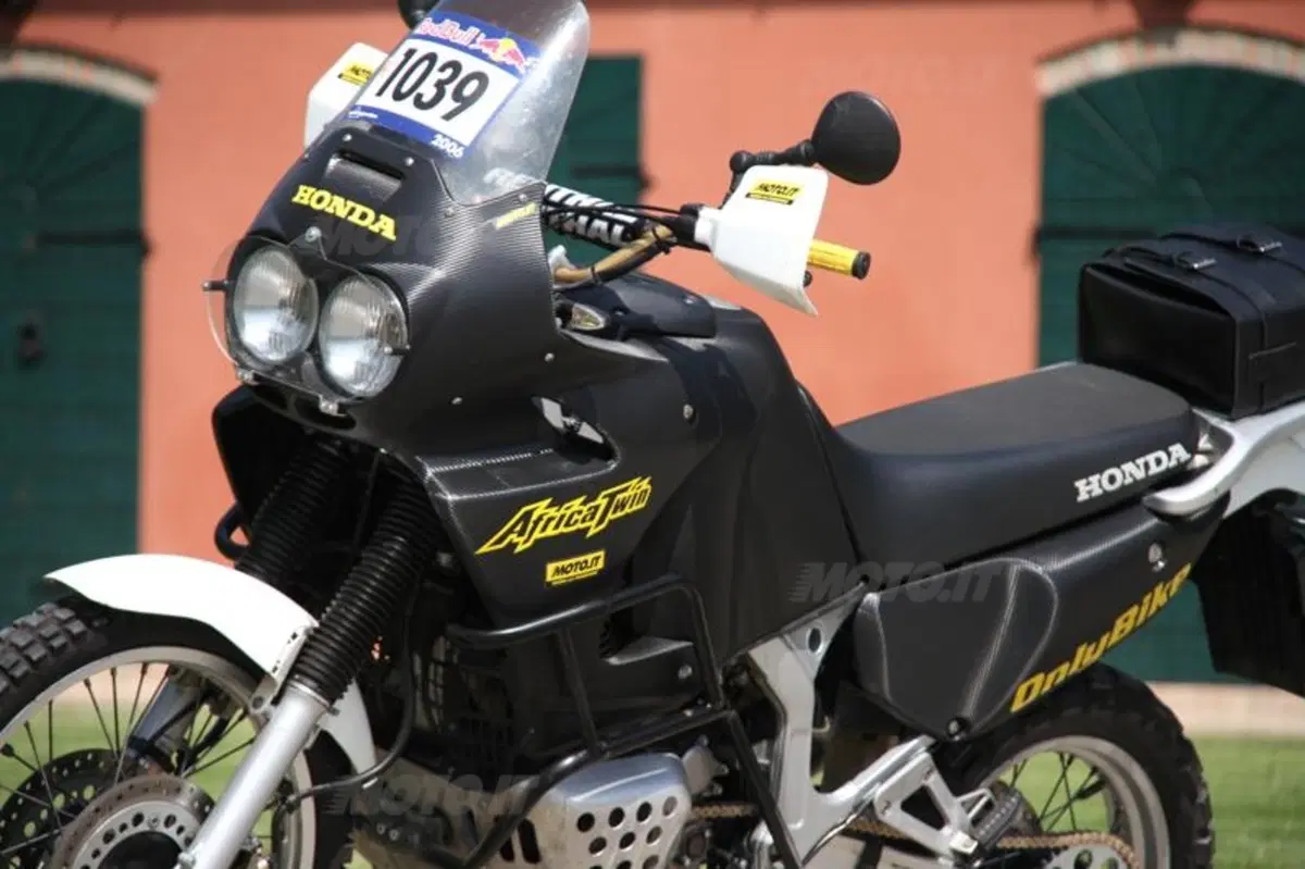 Pellicola. Come cambiare il look alla moto senza perdere l’originalità (6)