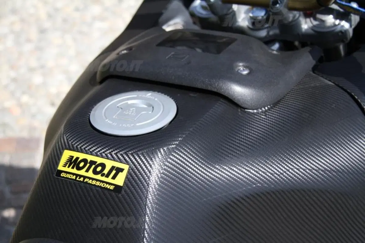 Pellicola. Come cambiare il look alla moto senza perdere l’originalità (7)