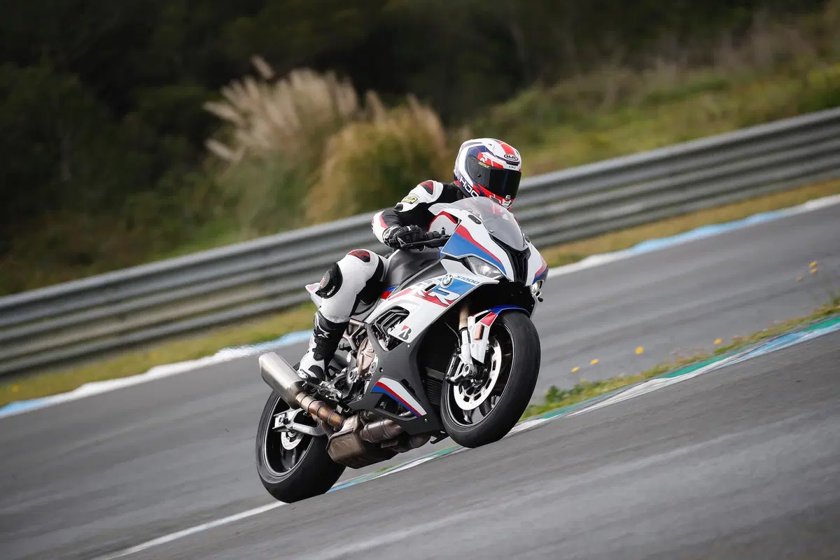 BMW S1000RR. Il ritorno della Doppia Erre (2)