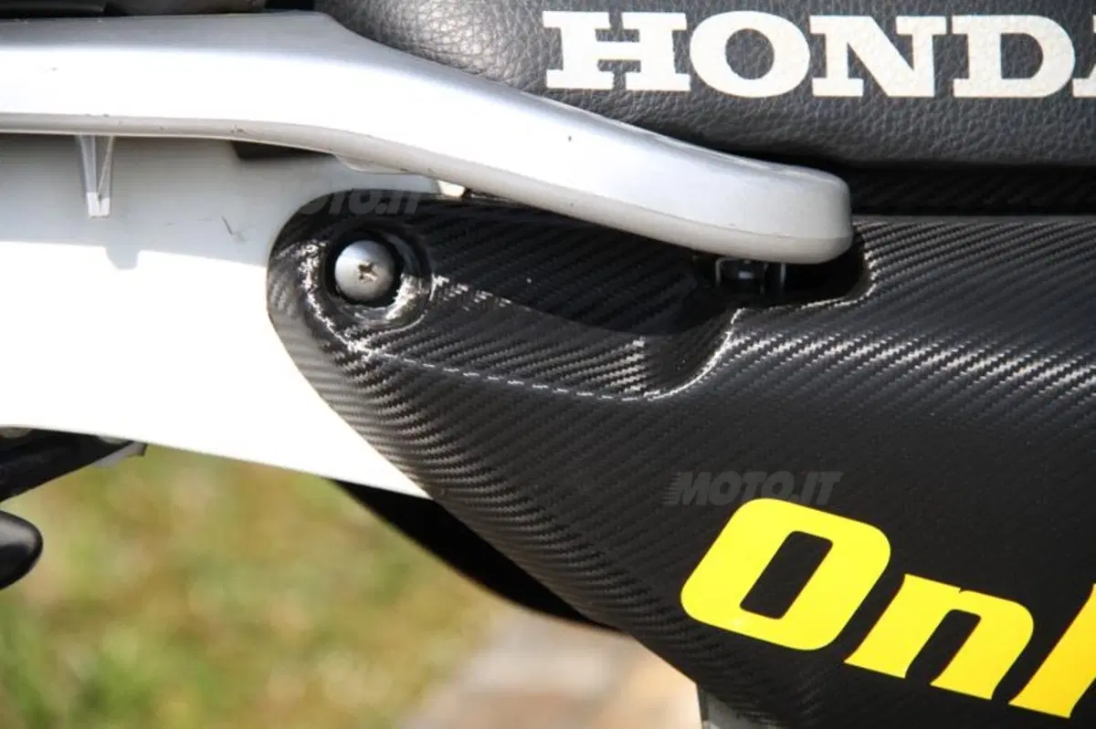 Pellicola. Come cambiare il look alla moto senza perdere l’originalità (12)