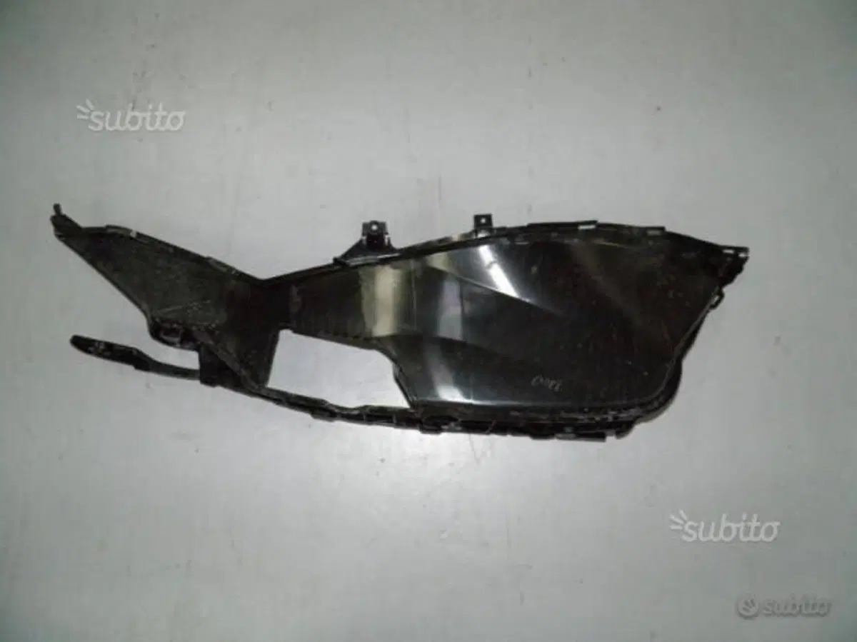 PEDANA SINISTRA USATA PER HONDA PCX 125 2016 (3)