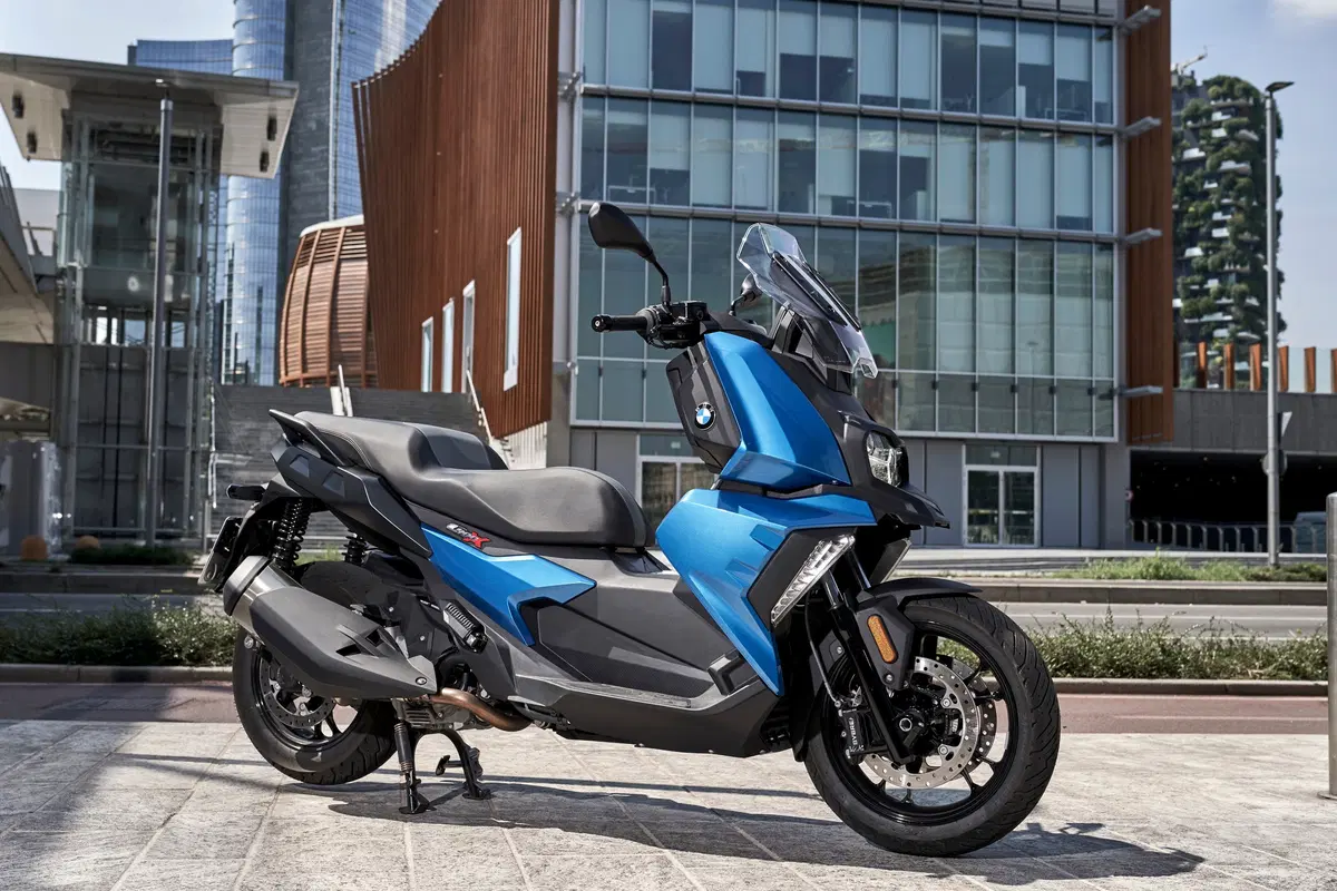 BMW C 400 X 2018. Comfort e prestazioni (8)