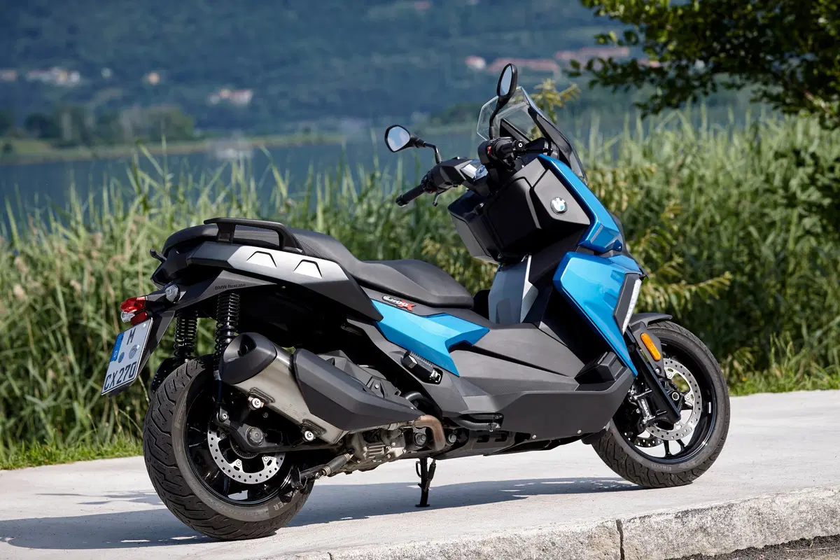 BMW C 400 X 2018. Comfort e prestazioni (11)