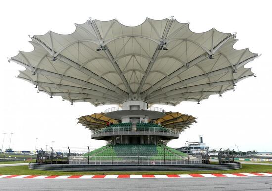 Coronavirus. La MotoGP raddoppia a Sepang?