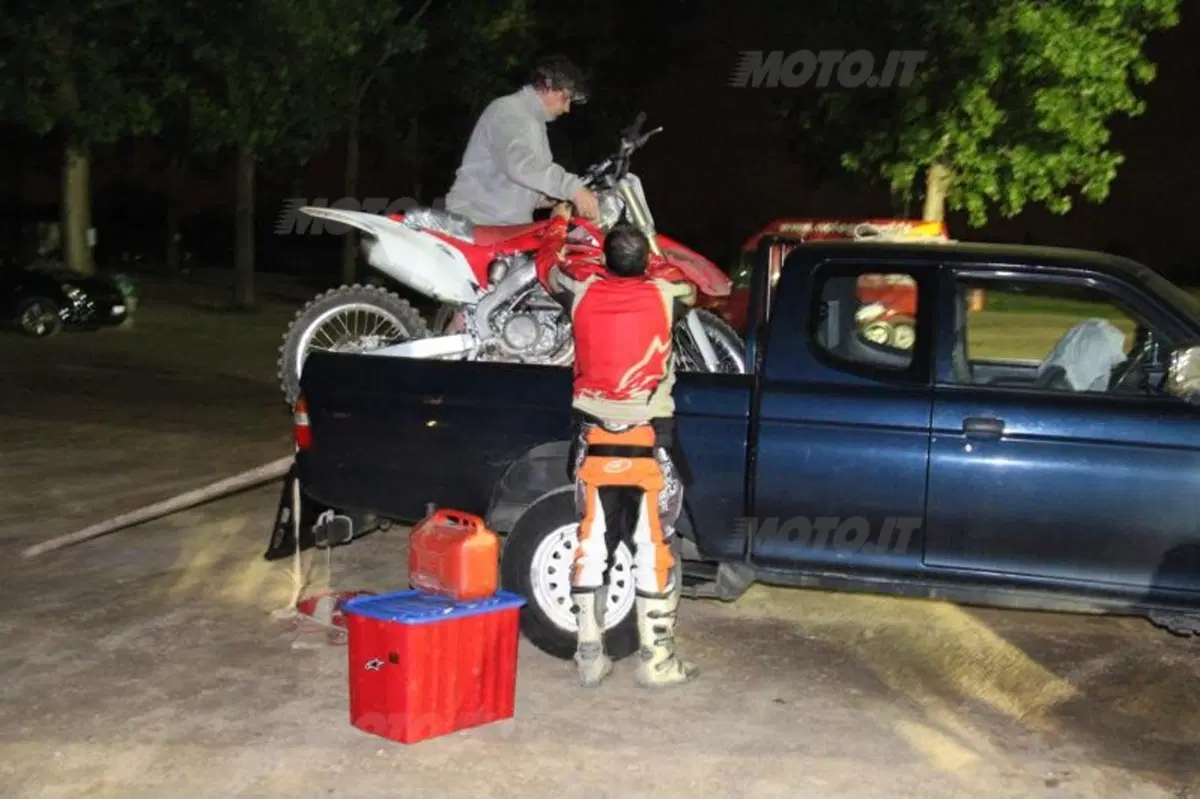 Motocross a Milano di notte? Si può fare (6)