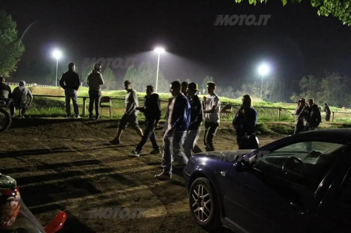 Motocross a Milano di notte? Si può fare (24)