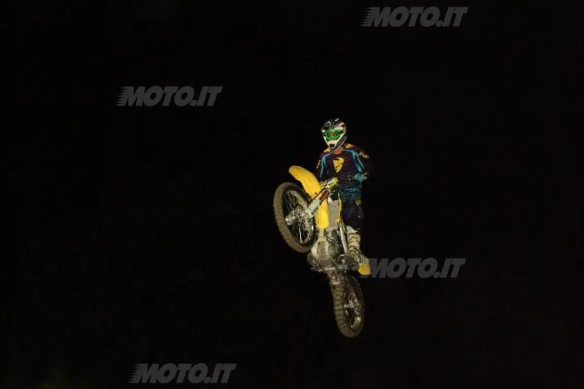 Motocross a Milano di notte? Si può fare (35)