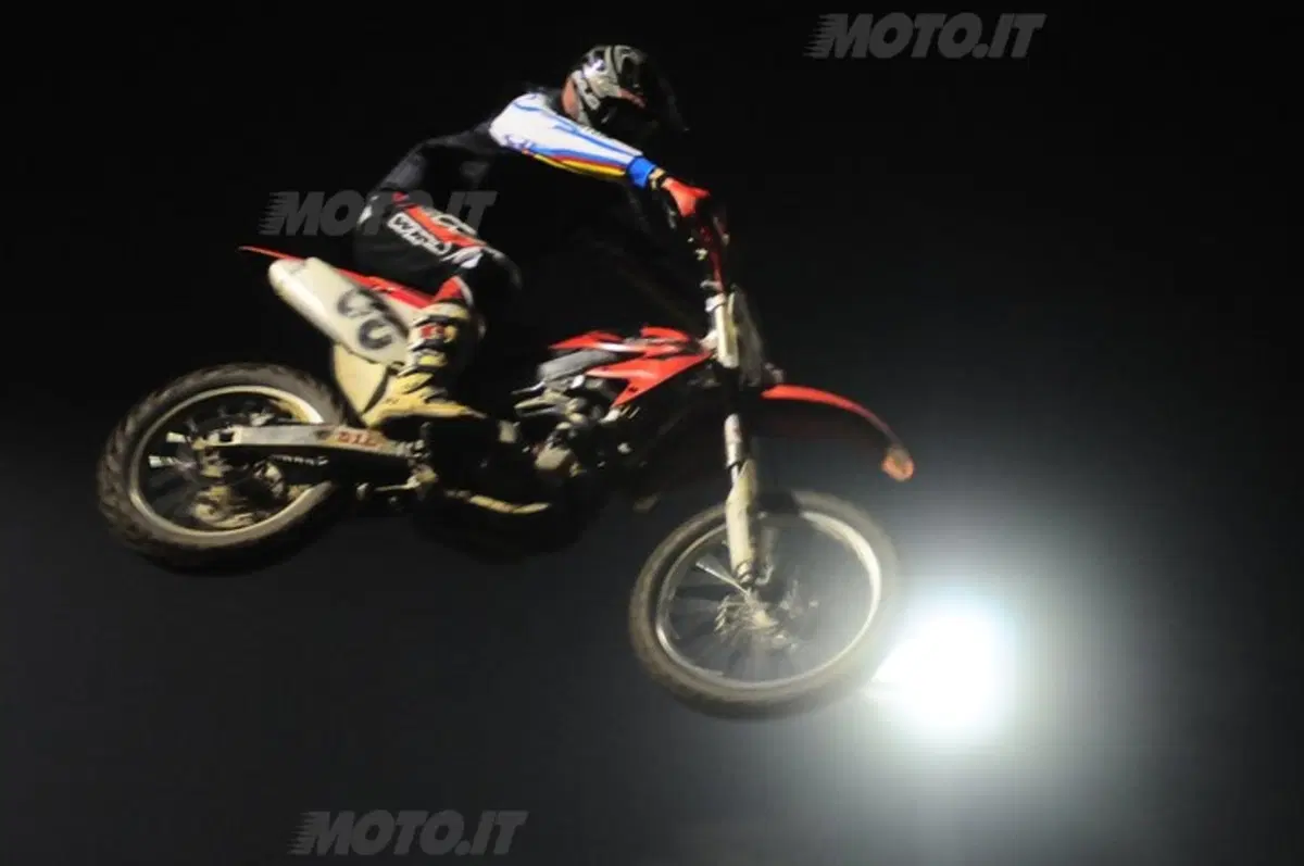 Motocross a Milano di notte? Si può fare (39)