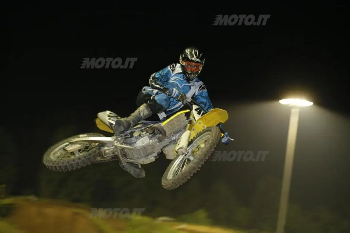 Motocross a Milano di notte? Si può fare (40)