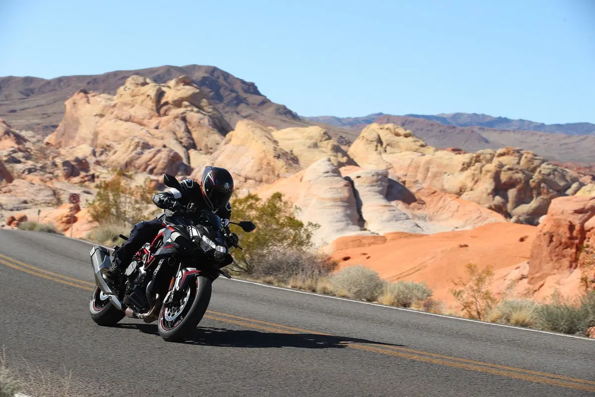 Kawasaki Z H2 La Supercharged si sveste (2)