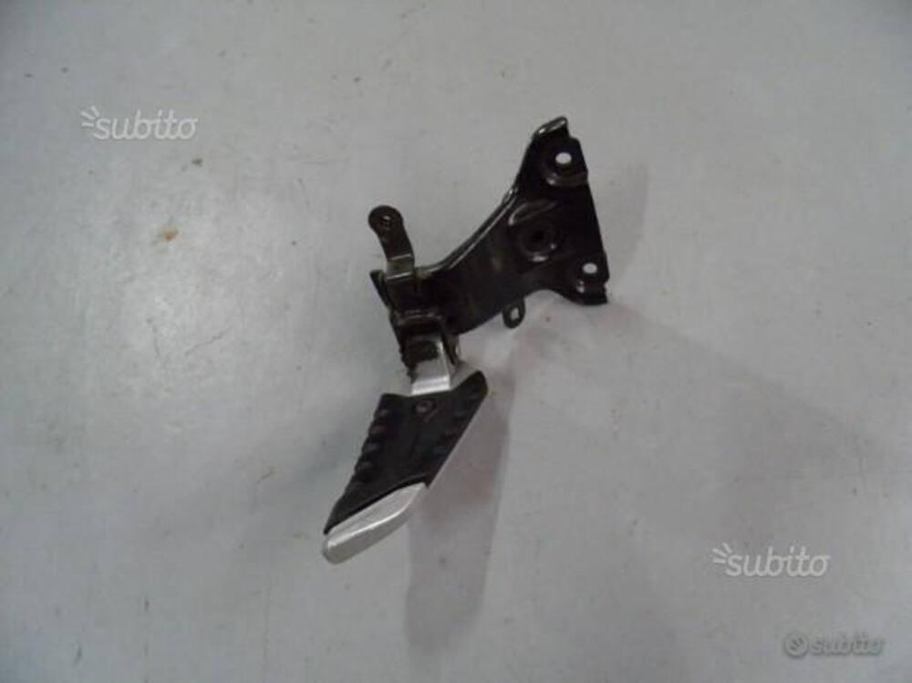 PEDANA POST. Dx USATA PER HONDA SH 125 E 150 (2)