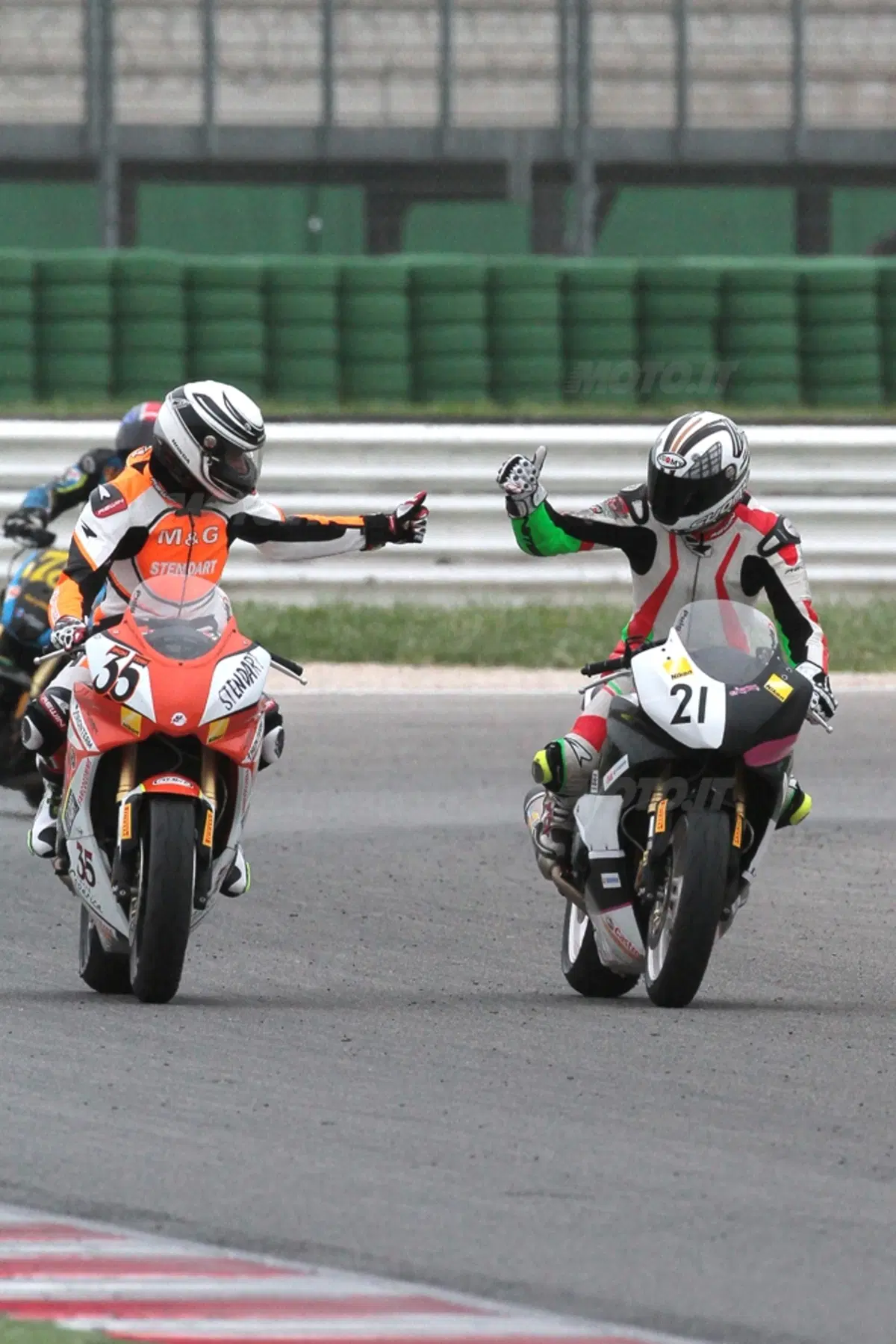 Trofei Honda. Seconda gara bagnata a Misano (17)