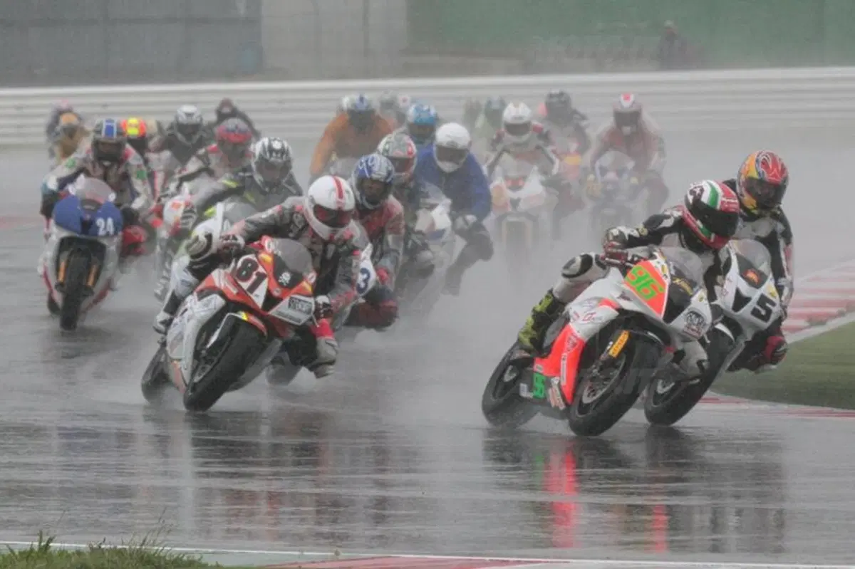 Trofei Honda. Seconda gara bagnata a Misano (33)