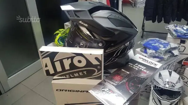 AIROH ON-OFF MOD. COMMANDER (6)