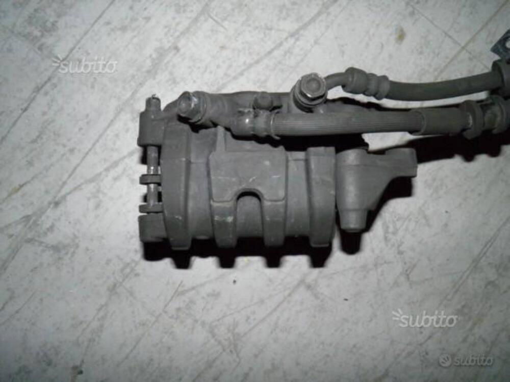 PINZA FRENO ANTERIORE USATA PER HONDA SW T 400. DI (3)