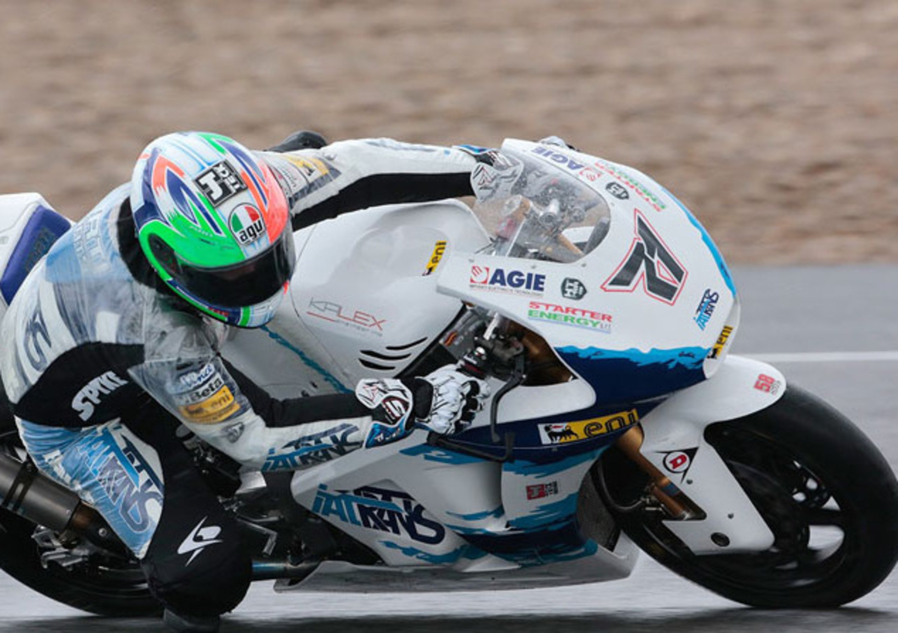 Louis Rossi vince in Moto3, Luthi in Moto2