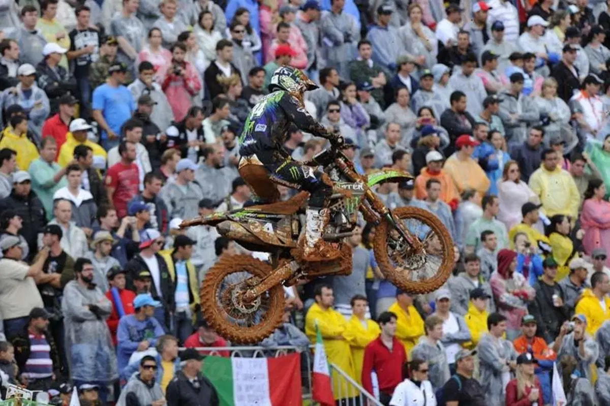 Motocross. Pourcel vince in Brasile davanti a Philippaerts (19)