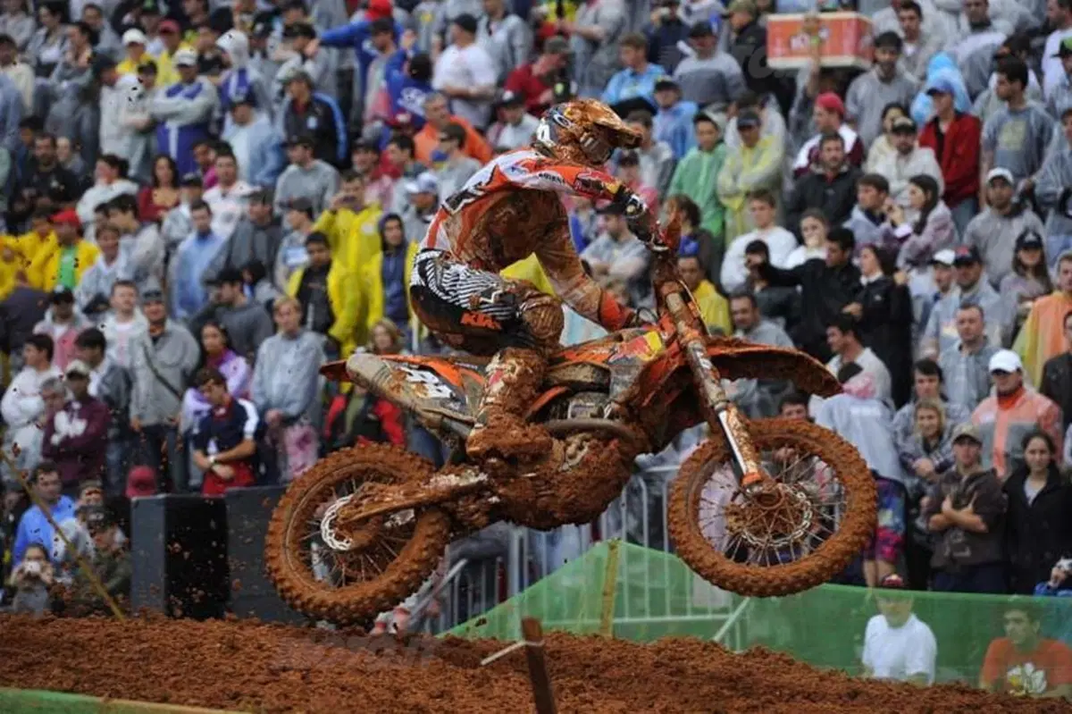 Motocross. Pourcel vince in Brasile davanti a Philippaerts (20)