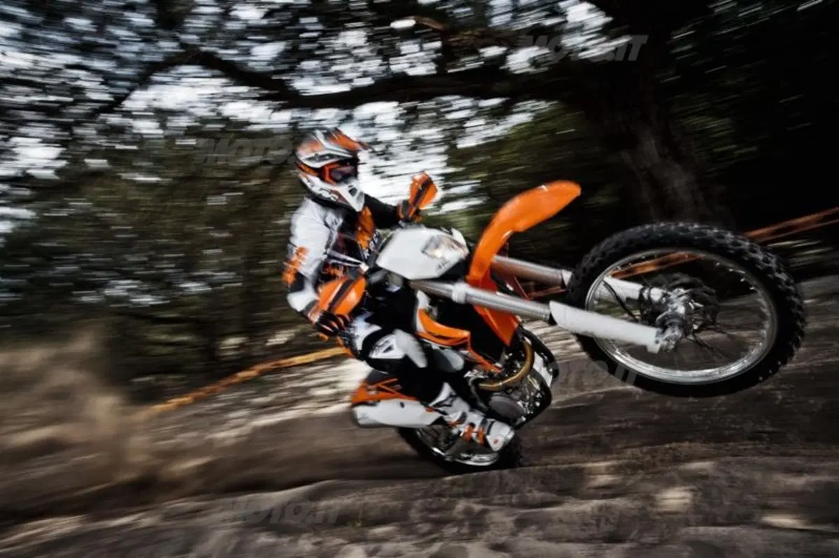 KTM presenta la gamma Motocross e Enduro 2013