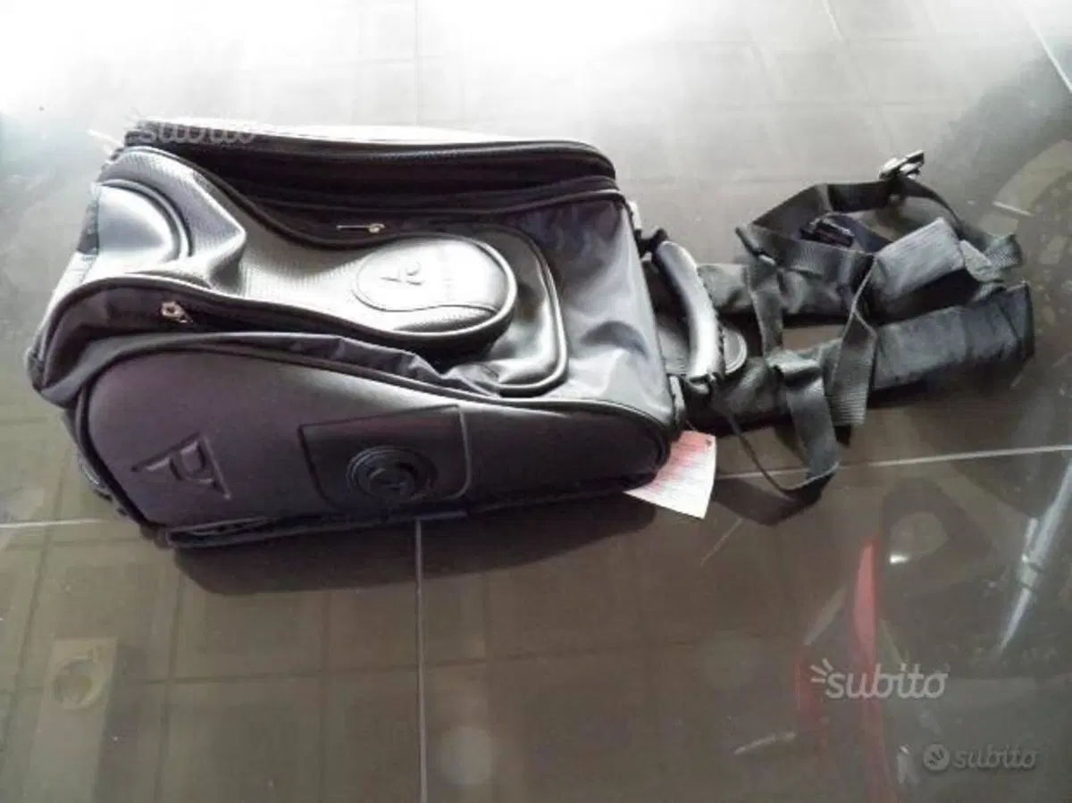 BORSA DA SERBATOIO CON ATTACCO MAGNETICO. POSSIBIL X (2)